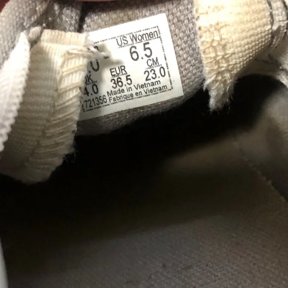 gray vans - Picture 5 of 6